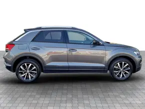 VW T-Roc Design 1.5 TSI thumbnail