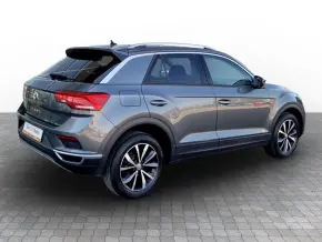 VW T-Roc Design 1.5 TSI thumbnail