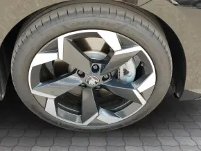 Škoda Superb Sportline 2.0 TSI 4x4 DSG thumbnail