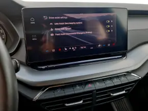 Škoda OCTAVIA AMBITION 2.0 TDI DSG thumbnail
