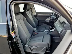Audi Q3 Sportback 40 TFSI quattro thumbnail