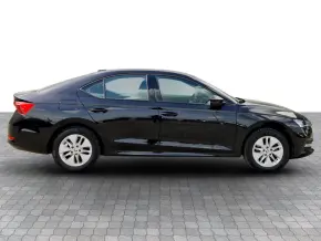 Škoda OCTAVIA AMBITION 2.0 TDI DSG thumbnail