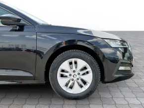 Škoda OCTAVIA AMBITION 2.0 TDI DSG thumbnail