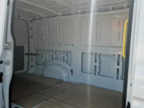 VW Crafter 3.5 Furgon L3H2 FWD 103kW thumbnail