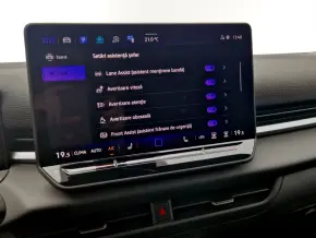 VW Noul T-Roc R-Line 1.5 eTSI DSG TD thumbnail