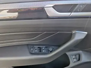 Arteon R-Line eHybrid thumbnail