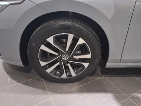 VW Noul Golf United 1.0 TSI DSG mild hyb thumbnail