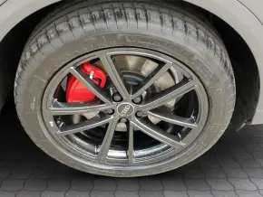 Audi Q5 Sportback 40 TDI quattro thumbnail