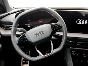 Audi Q5 Sportback 40 TDI quattro thumbnail