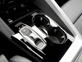 Audi Q5 Sportback 40 TDI quattro thumbnail