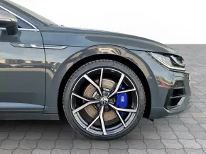 Noul Arteon R 2.0 TSI OPF 4Mot DSG thumbnail