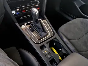Noul Arteon R 2.0 TSI OPF 4Mot DSG thumbnail