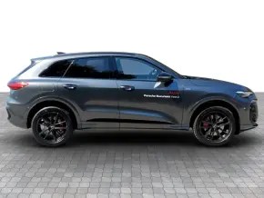 Audi Q5 40 TDI quattro thumbnail