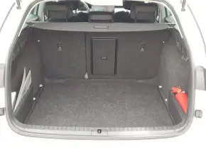 Škoda OCTAVIA COMBI AMBITION 2.0 TDI DSG thumbnail