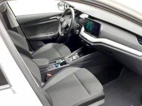 Škoda OCTAVIA COMBI AMBITION 2.0 TDI DSG thumbnail