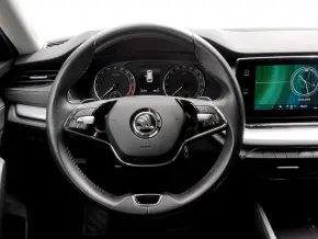 Škoda OCTAVIA COMBI AMBITION 2.0 TDI DSG thumbnail