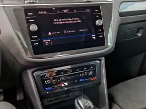 VW Tiguan 2,0 TDI 4Motion R-Line DSG thumbnail