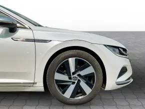 VW Arteon Elegance 2.0 TDI SCR DSG thumbnail
