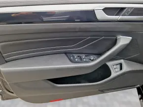 VW Arteon R-Line eHybrid thumbnail