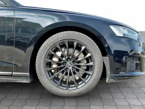 Audi A8 55 TFSI quattro thumbnail