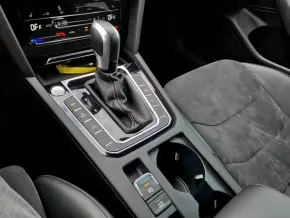VW Arteon R-Line eHybrid thumbnail