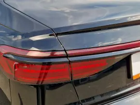 Audi A8 55 TFSI quattro thumbnail