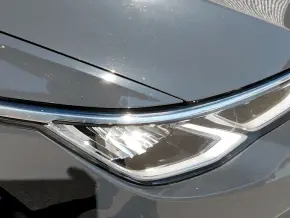 VW Golf Life 2.0 TDI thumbnail