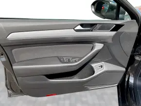 VW Passat Comfortline 2.0 TDI DSG thumbnail