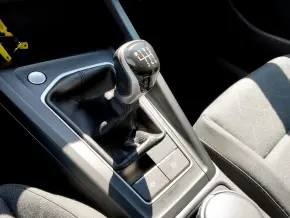 VW Golf Life 2.0 TDI thumbnail