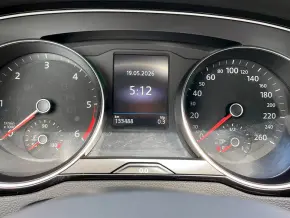 VW Passat Comfortline 2.0 TDI DSG thumbnail