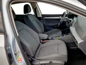 VW Golf Life 1.0 eTSI DSG mild hyb thumbnail