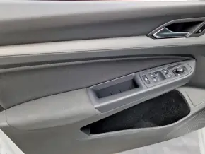 VW Noul Golf Life 1.5 eTSI ACT DSG mild hyb thumbnail