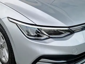 VW Golf Life 1.0 eTSI DSG mild hyb thumbnail