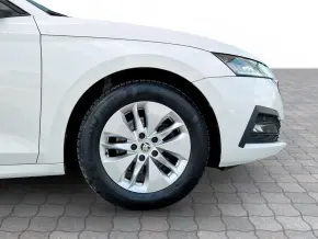 Škoda OCTAVIA AMBITION 1.5 TSI thumbnail