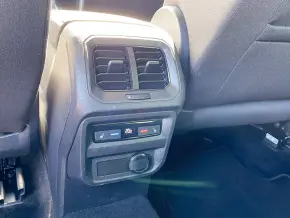 VW Noul Tiguan Life 2,0 TDI SCR DSG 4Mot thumbnail