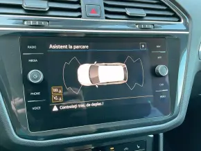 VW Noul Tiguan Life 2,0 TDI SCR DSG 4Mot thumbnail