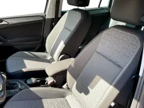 VW Noul Tiguan Life 2,0 TDI SCR DSG 4Mot thumbnail