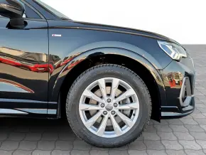 Audi Q3 S Line 40 TFSI quattro thumbnail