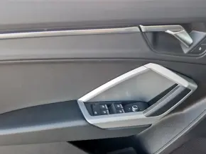 Audi Q3 S Line 40 TFSI quattro thumbnail