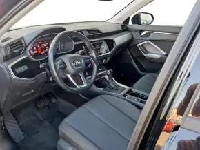 Audi Q3 S Line 40 TFSI quattro thumbnail