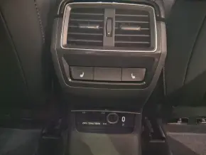 Škoda KAROQ STYLE 2.0 TDI 4x4 DSG thumbnail