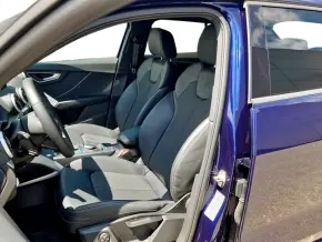 Audi Q2 35 TFSI S line thumbnail