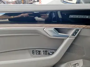 VW Touareg Elegance V6 TDI thumbnail