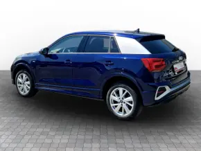 Audi Q2 35 TFSI S line thumbnail