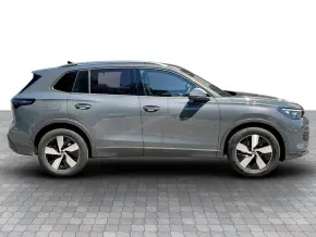 Noul Tiguan Advanced 1,5 eTSI DSG thumbnail