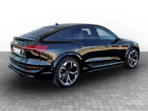 Audi e-tron S Sportback 370 kW / 503 CP thumbnail