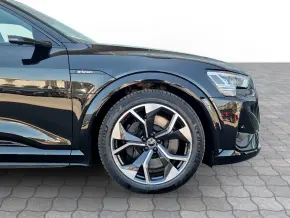 Audi e-tron S Sportback 370 kW / 503 CP thumbnail