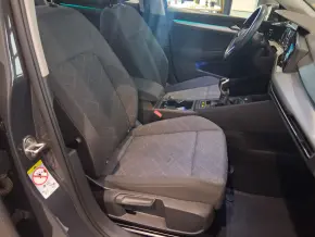VW Golf Life 1.0 TSI thumbnail
