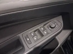 VW Golf Life 1.0 TSI thumbnail