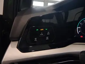 VW Golf Life 1.0 TSI thumbnail